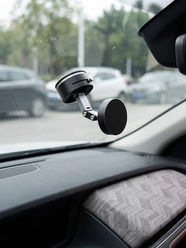 Magnetic Foldable Car Phone Holder – Strong Vacuum Suction Cup, 360° Rotation, Hands-Free Navigation Mount"